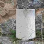 Spade, mattock, spading fork: which to choose for my garden?